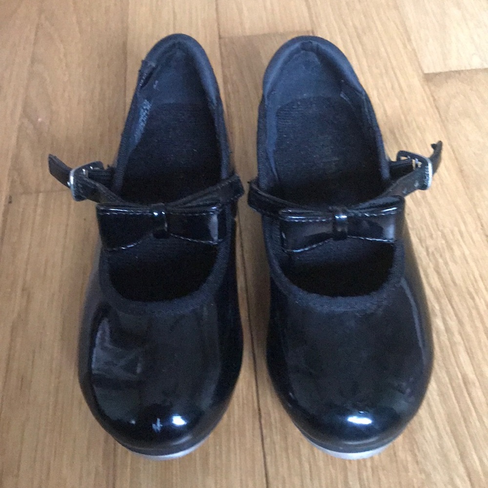 Valera girls Mary Jane tap shoes with bow